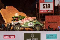 Riwald-Dakar-Team-518